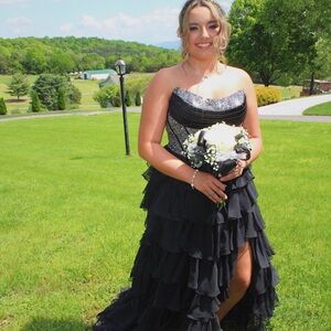 Elegant Black Strapless Gown